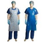 Two mannequins next each other wearing Polyethelene Apron one in blue and the other in white , on a white background